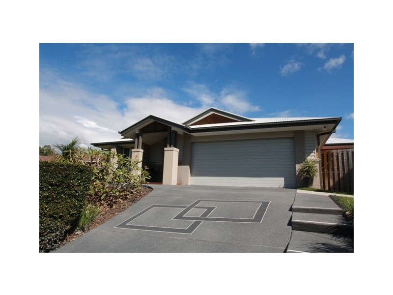 51 Laughlen Chase, Pacific Pines QLD 4211