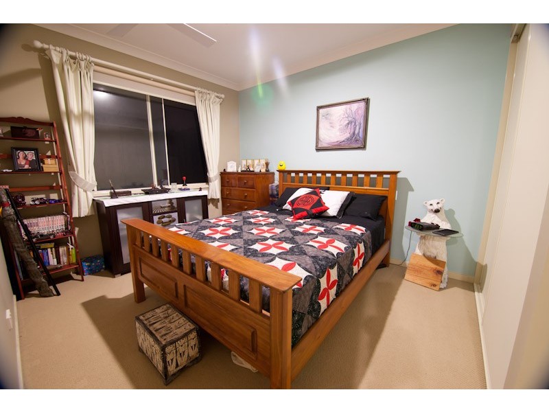 51 Laughlen Chase, Pacific Pines QLD 4211