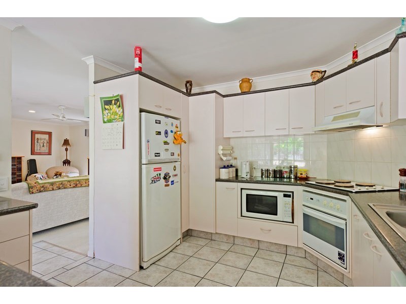 2 Hillgrove Court, Oxenford QLD 4210