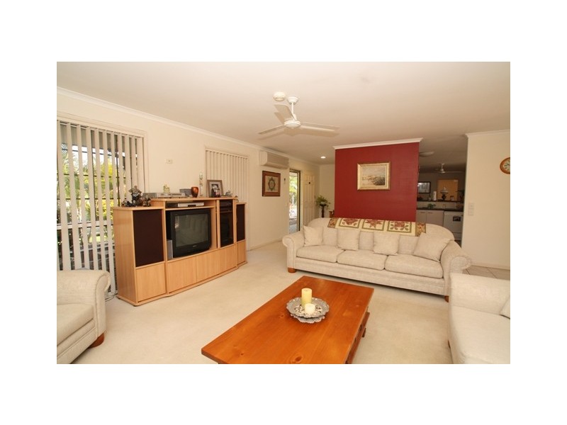 2 Hillgrove Court, Oxenford QLD 4210