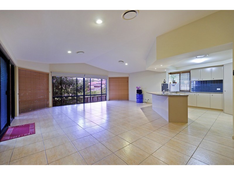 42 Keneally Street, Maudsland QLD 4210