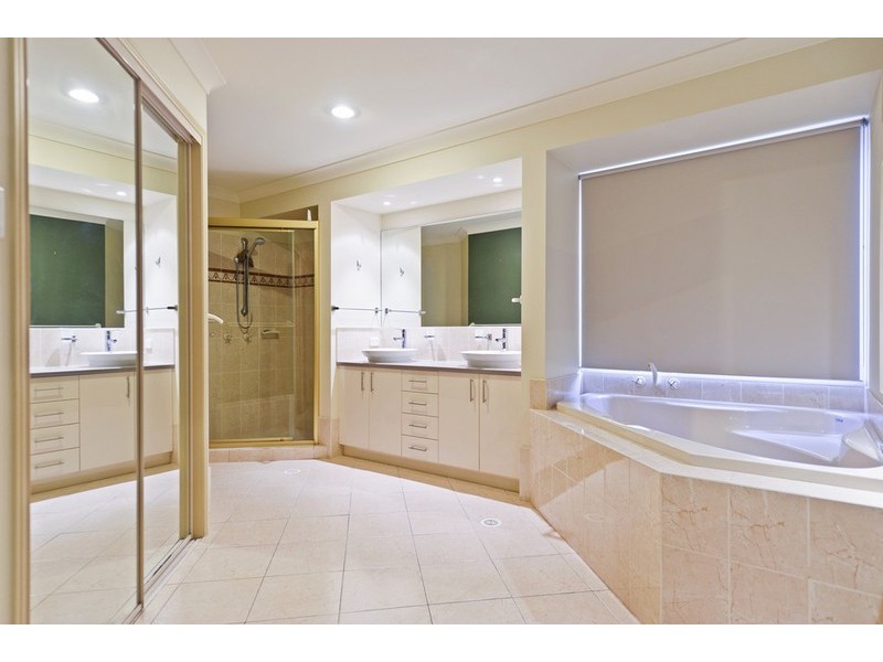 42 Keneally Street, Maudsland QLD 4210