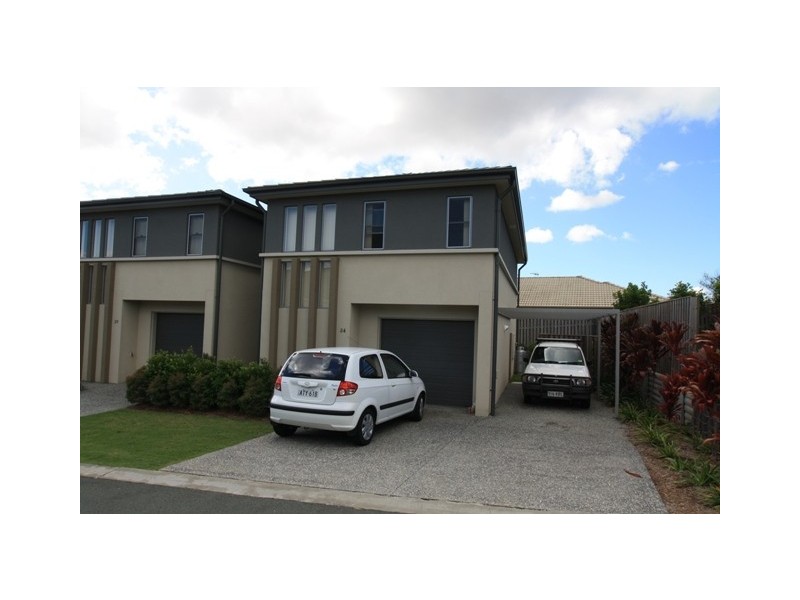 24/1 Belongil Street, Pacific Pines QLD 4211