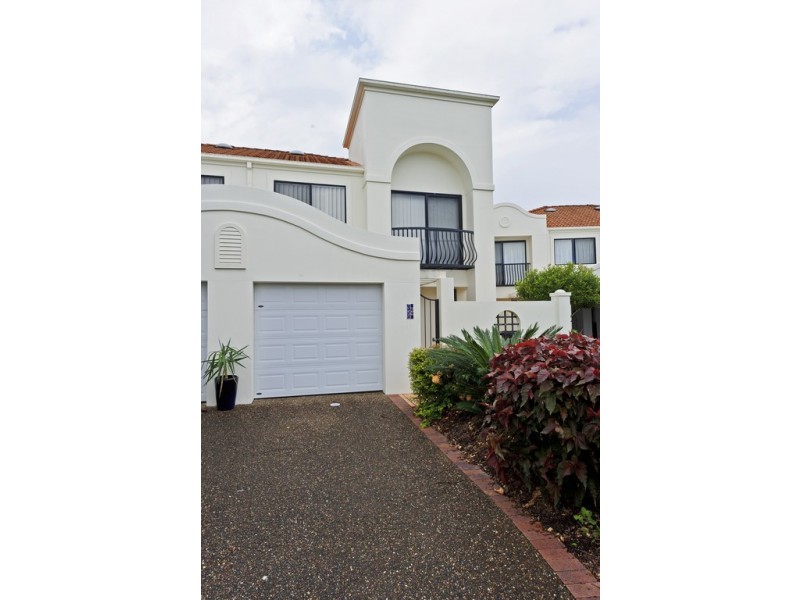 69/60 Caseys Road, Hope Island QLD 4212