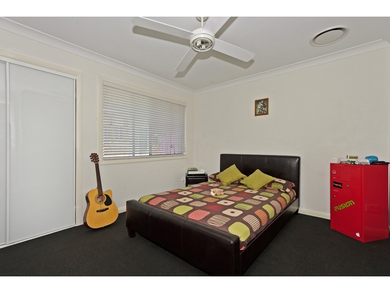 3 Rapa Court, Pacific Pines QLD 4211