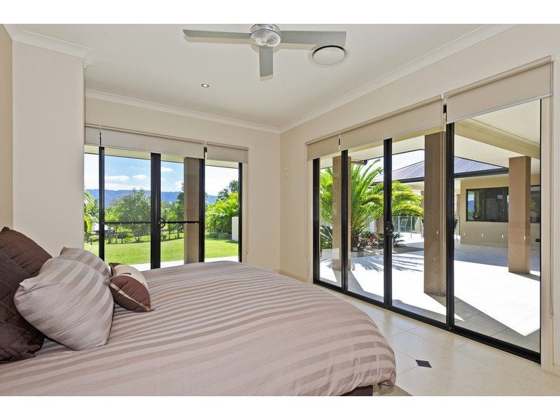 20 Waldorf Place, Maudsland QLD 4210