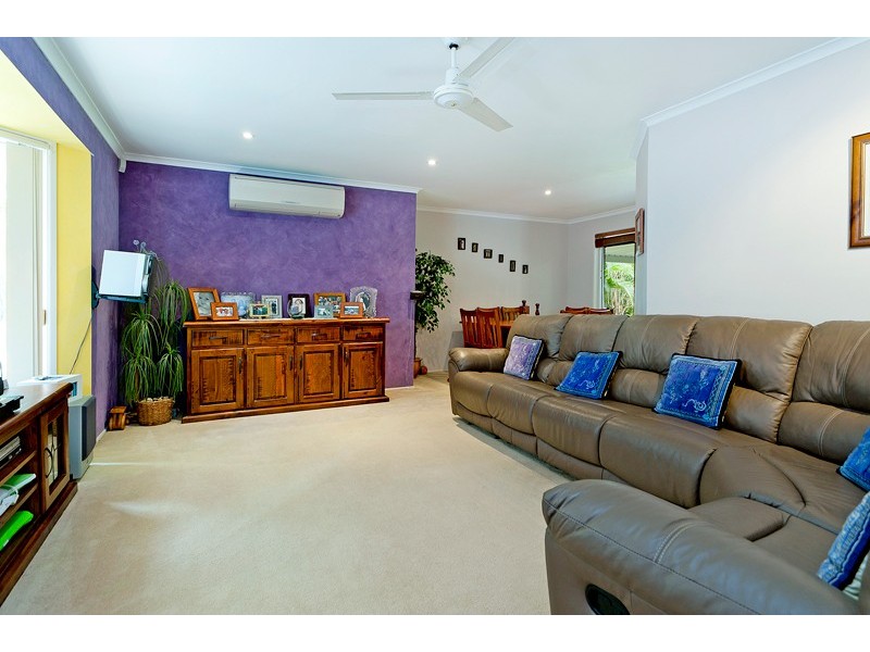 248 Mildura Drive, Helensvale QLD 4212