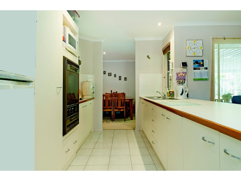 248 Mildura Drive, Helensvale QLD 4212