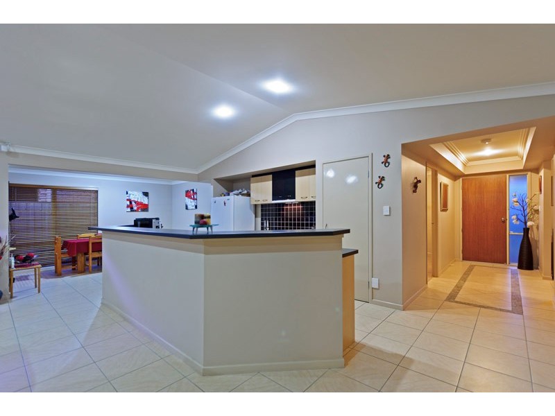 25 Beaumont Crescent, Pacific Pines QLD 4211