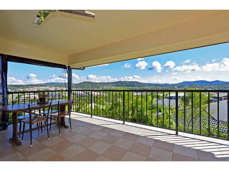 14 Angourie Crescent, Pacific Pines QLD 4211