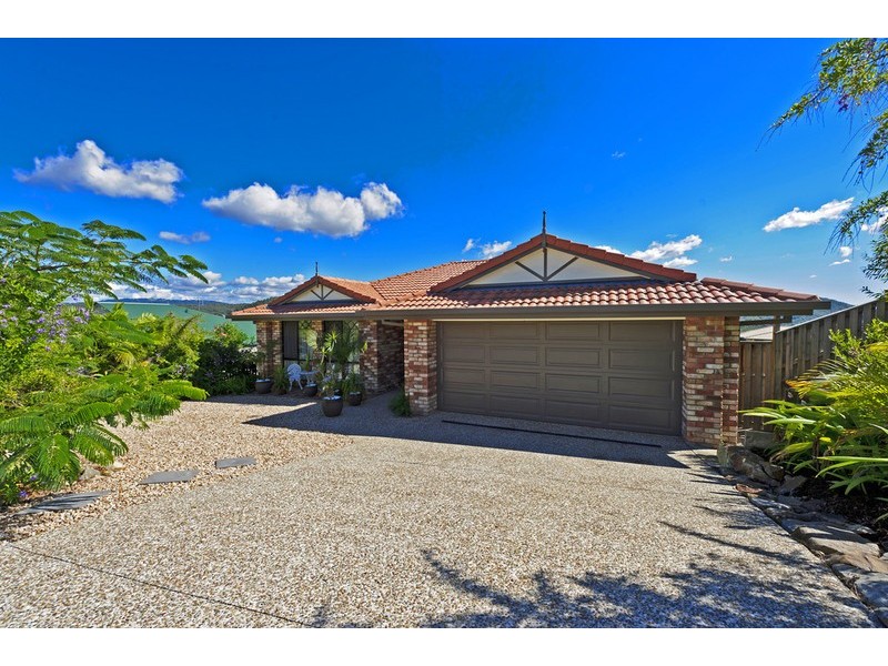 14 Angourie Crescent, Pacific Pines QLD 4211