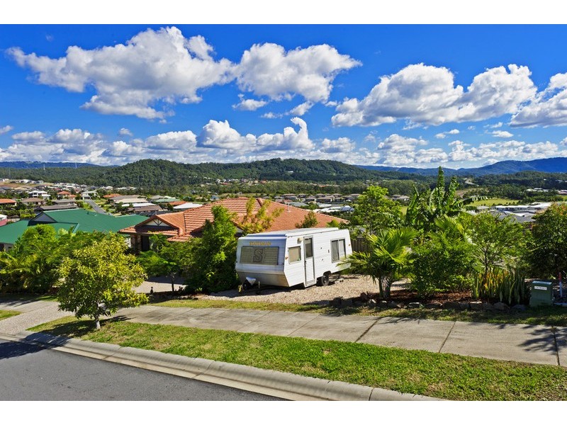 14 Angourie Crescent, Pacific Pines QLD 4211