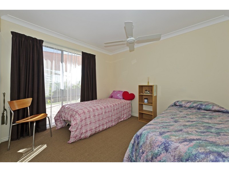 14 Angourie Crescent, Pacific Pines QLD 4211