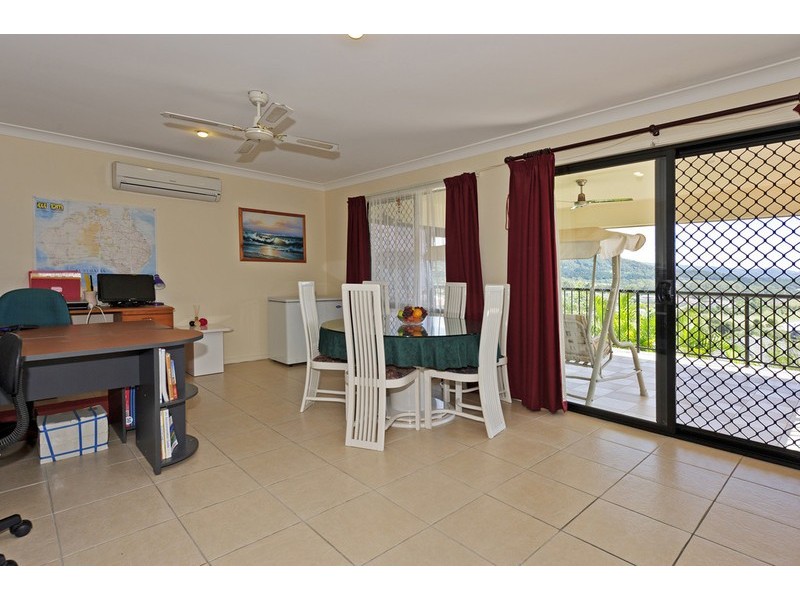 14 Angourie Crescent, Pacific Pines QLD 4211