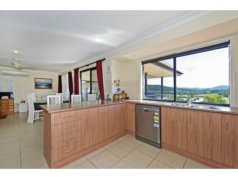 14 Angourie Crescent, Pacific Pines QLD 4211