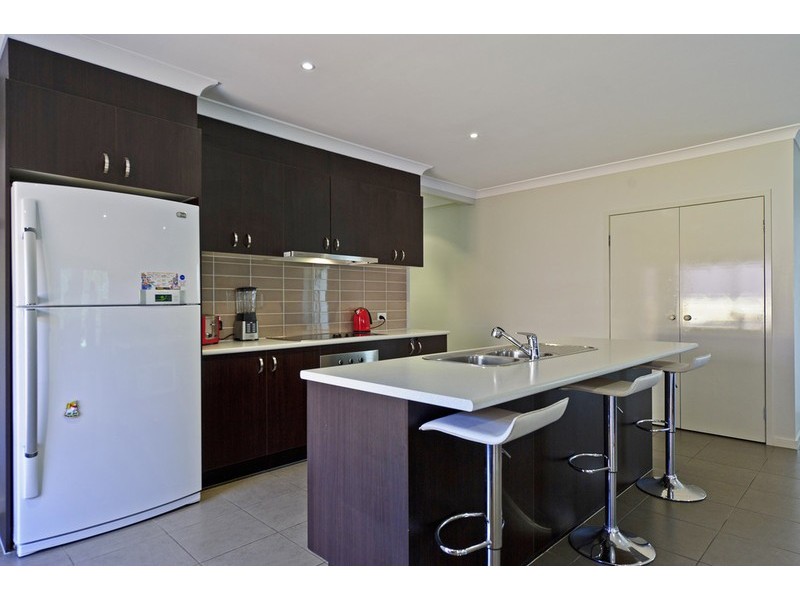 18 Craigs Way, Maudsland QLD 4210