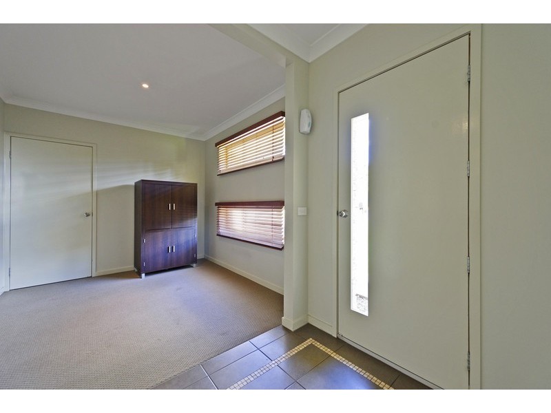 18 Craigs Way, Maudsland QLD 4210
