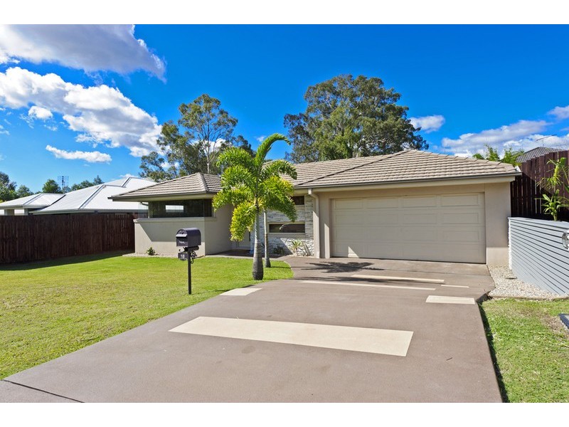 18 Craigs Way, Maudsland QLD 4210