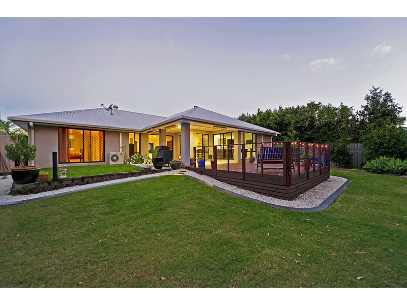 14 Helsal Court, Coomera Waters QLD 4209