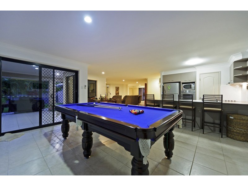 14 Helsal Court, Coomera Waters QLD 4209