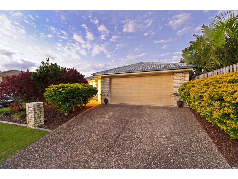 3 Elimbah Street, Pacific Pines QLD 4211