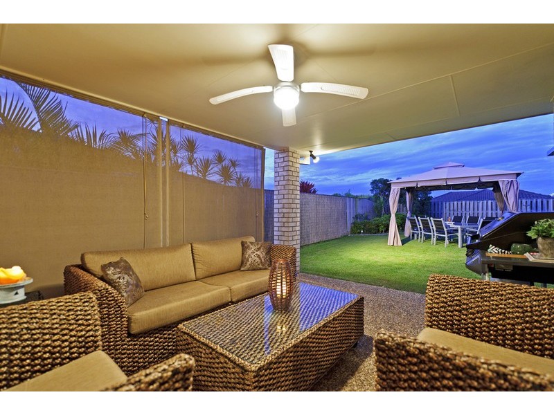 3 Elimbah Street, Pacific Pines QLD 4211