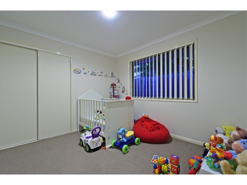 3 Elimbah Street, Pacific Pines QLD 4211