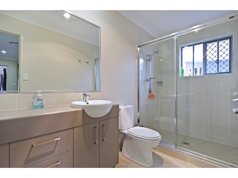 3 Hadrian Crescent, Pacific Pines QLD 4211