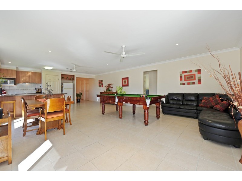 24 Beerwah Street, Pacific Pines QLD 4211