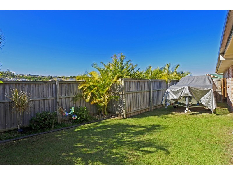 24 Beerwah Street, Pacific Pines QLD 4211