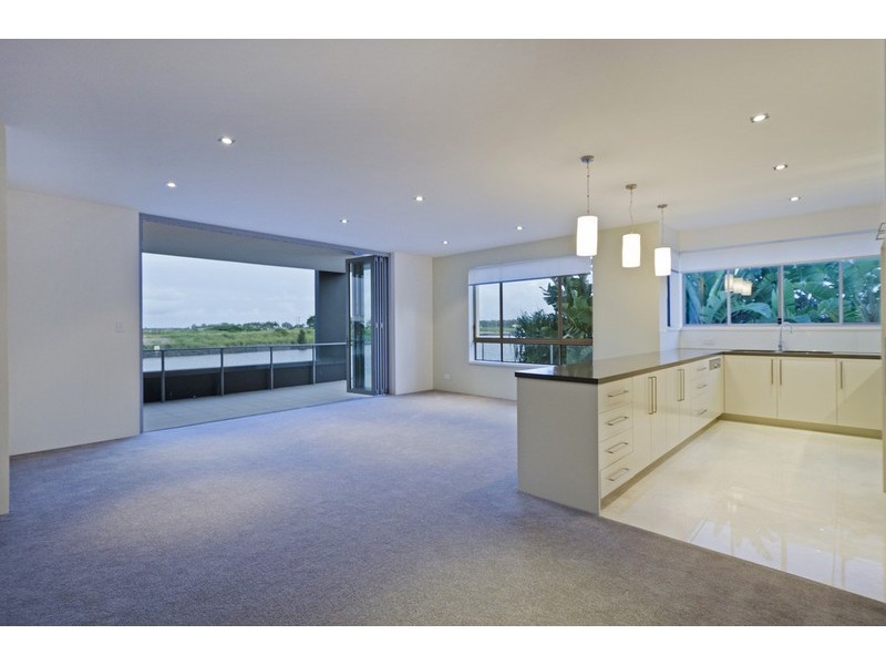 416/3 Pendraat Pde, Hope Island QLD 4212