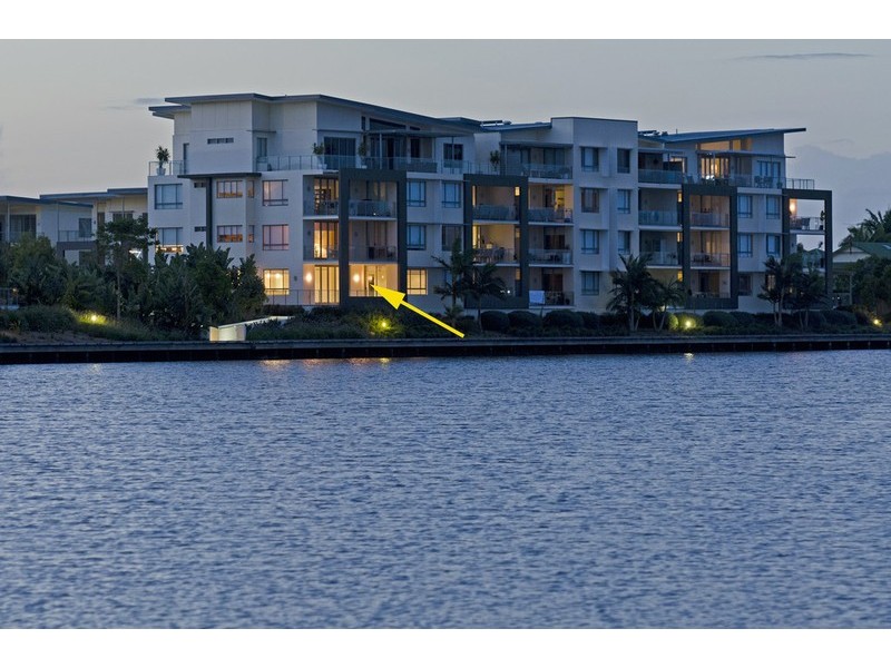 416/3 Pendraat Pde, Hope Island QLD 4212