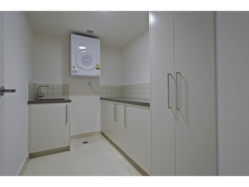 416/3 Pendraat Pde, Hope Island QLD 4212