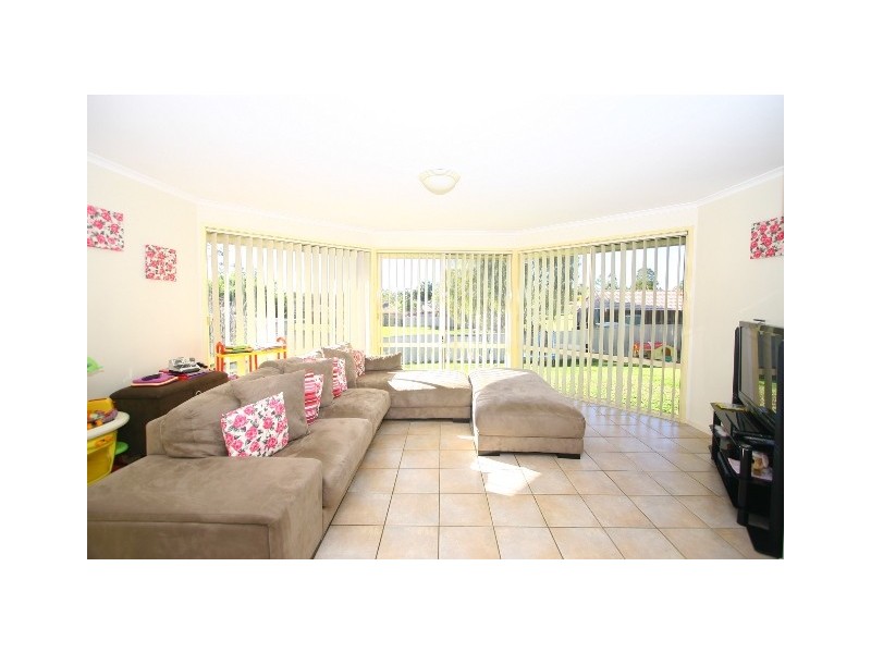 151 Mildura Drive, Helensvale QLD 4212