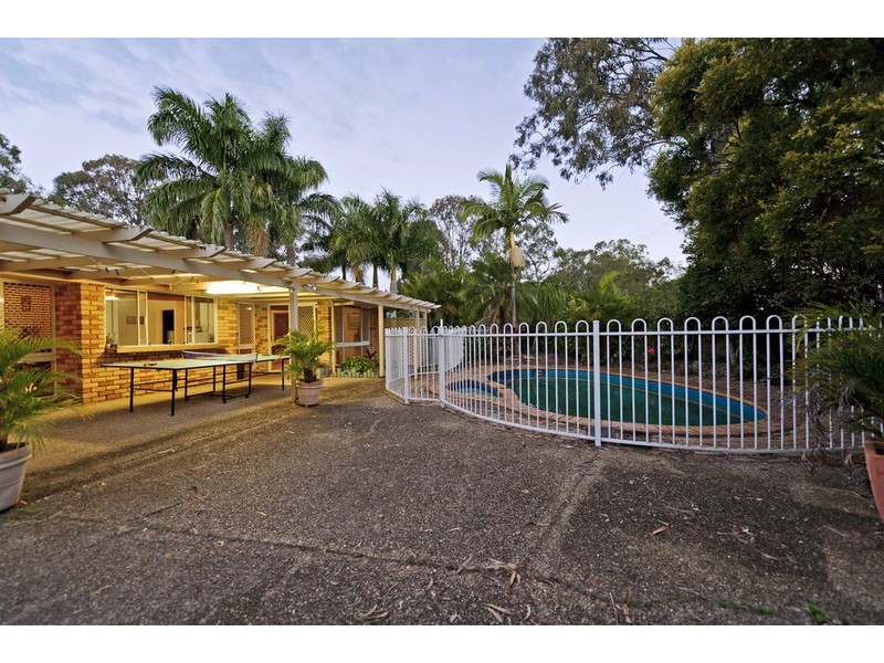 14 Boonah Court, Helensvale QLD 4212