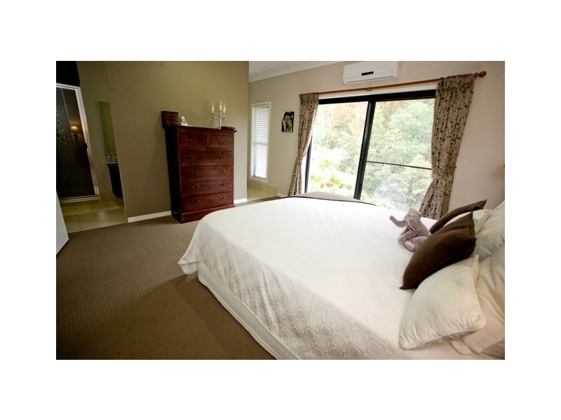 15 Oceanblue Rise, Upper Coomera QLD 4209