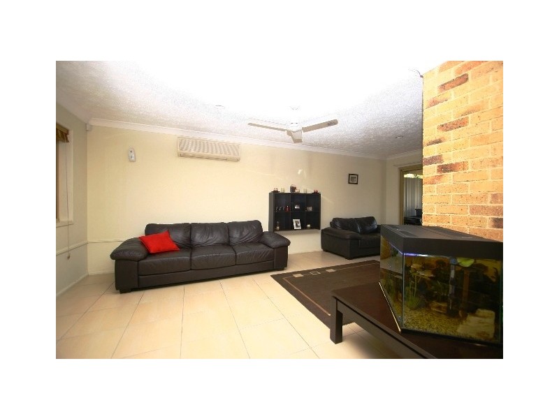 9 Otford Place, Helensvale QLD 4212