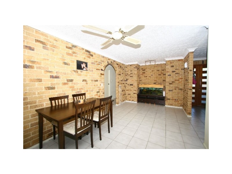 9 Otford Place, Helensvale QLD 4212