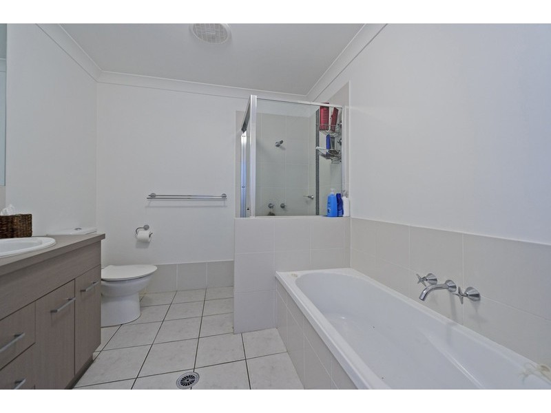 24 Calypso Court, Oxenford QLD 4210