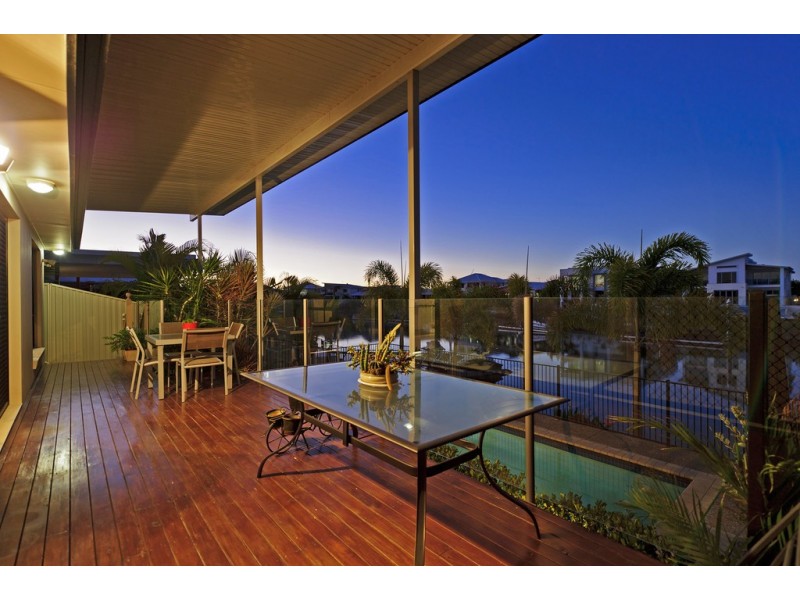 27 Southaven Drive, Helensvale QLD 4212