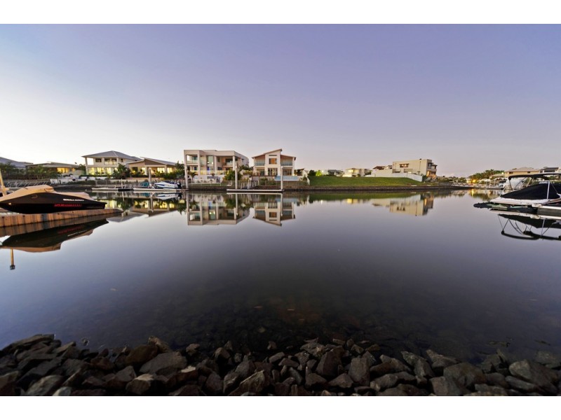 27 Southaven Drive, Helensvale QLD 4212
