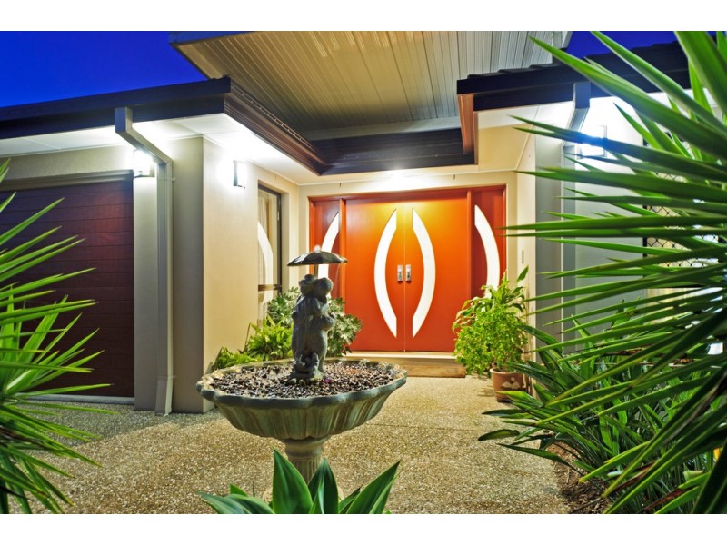 27 Southaven Drive, Helensvale QLD 4212
