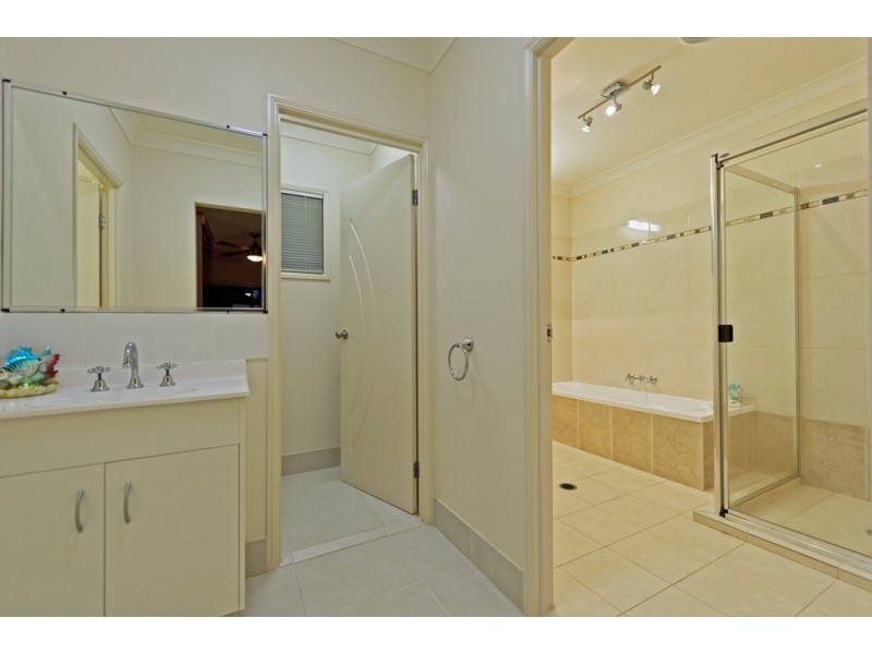 27 Southaven Drive, Helensvale QLD 4212