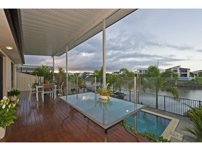 27 Southaven Drive, Helensvale QLD 4212