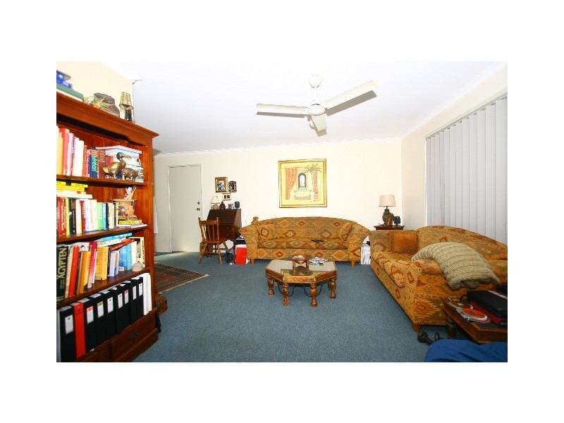 4 Broadway Drive, Oxenford QLD 4210