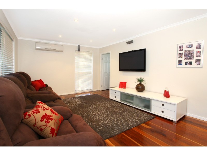 14 Pomona Court, Helensvale QLD 4212