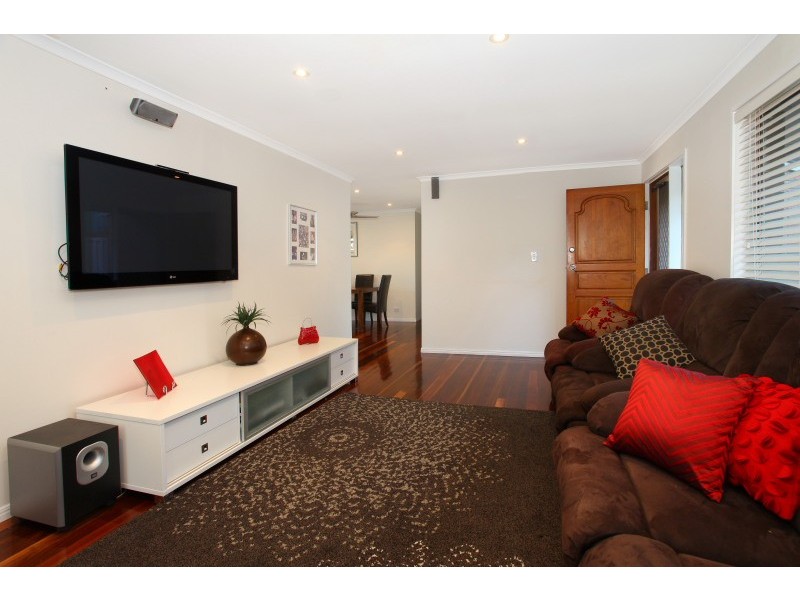 14 Pomona Court, Helensvale QLD 4212