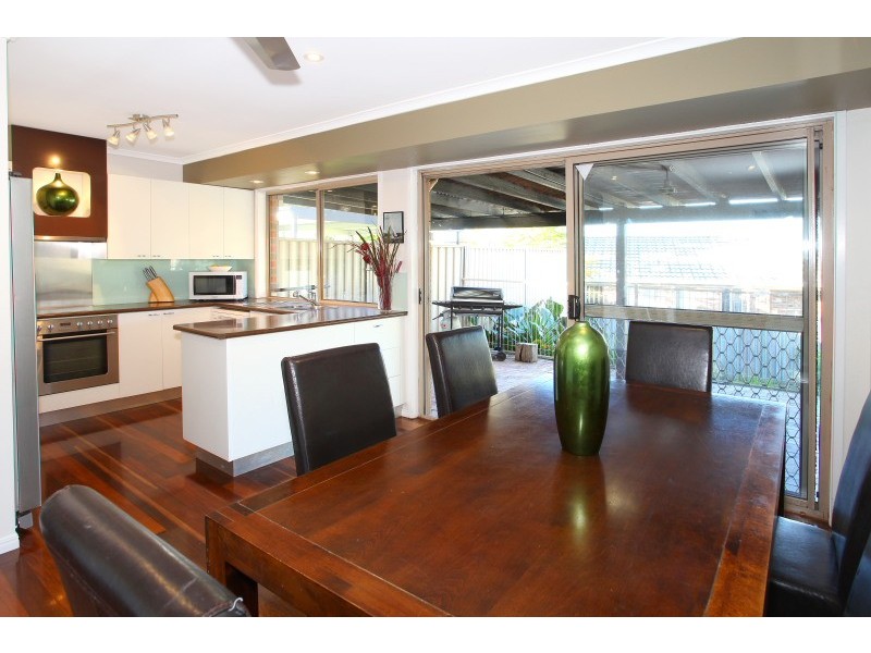 14 Pomona Court, Helensvale QLD 4212