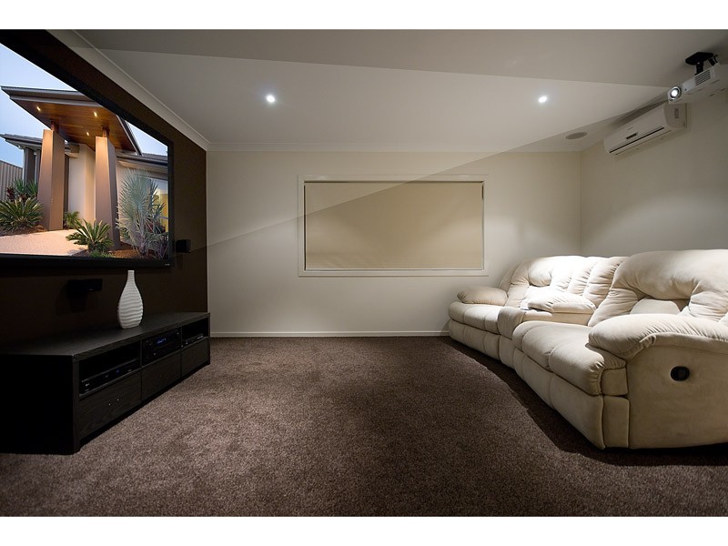 29 Rhodium Crescent, Hope Island QLD 4212