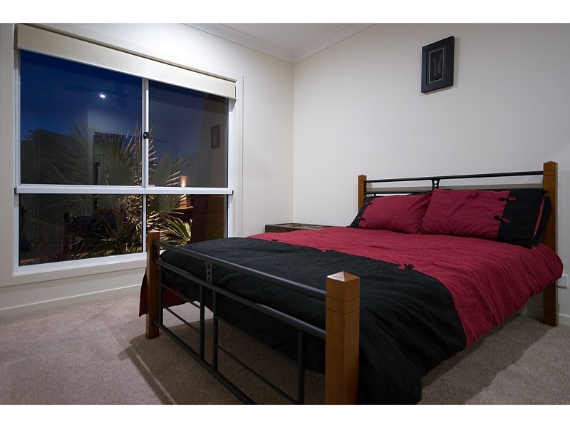 29 Rhodium Crescent, Hope Island QLD 4212